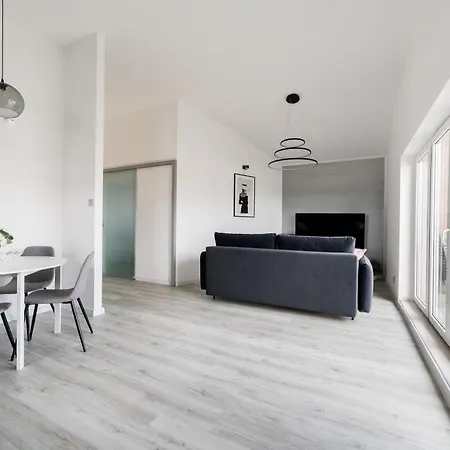 Blazeja Modern By Bookinghost Poznań