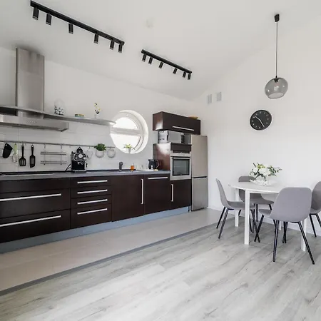 Blazeja Modern By Bookinghost Apartman Poznań