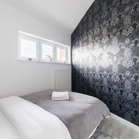Blazeja Modern By Bookinghost Apartman *